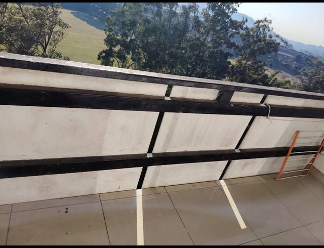 2 BEDROOM APARTMENT FOR SALE IN PINETOWN CENTRAL